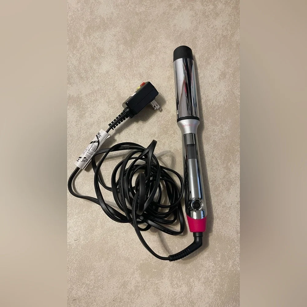 Pink and Silver Wave Maker Curling Wand